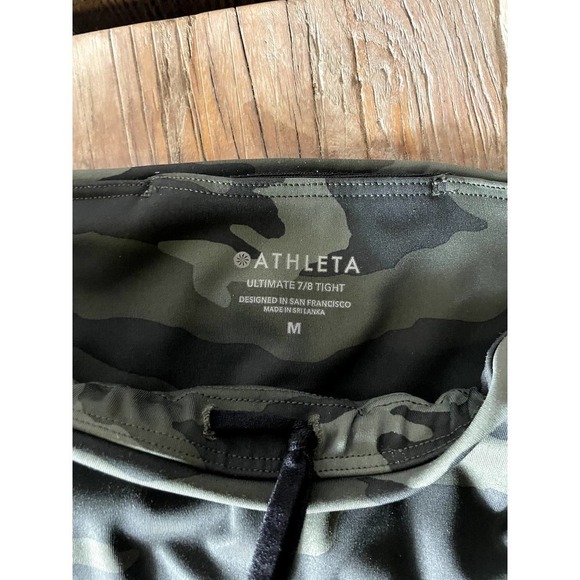 Athleta Ultimate Camo 7/8 Legging Olive Green - Picture 7 of 7
